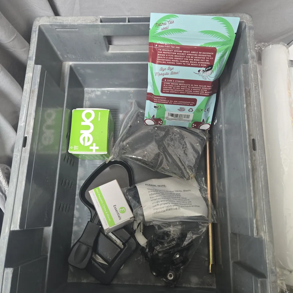 APPROXIMATELY 15 Assorted DIY Tools & Accessories Bundle