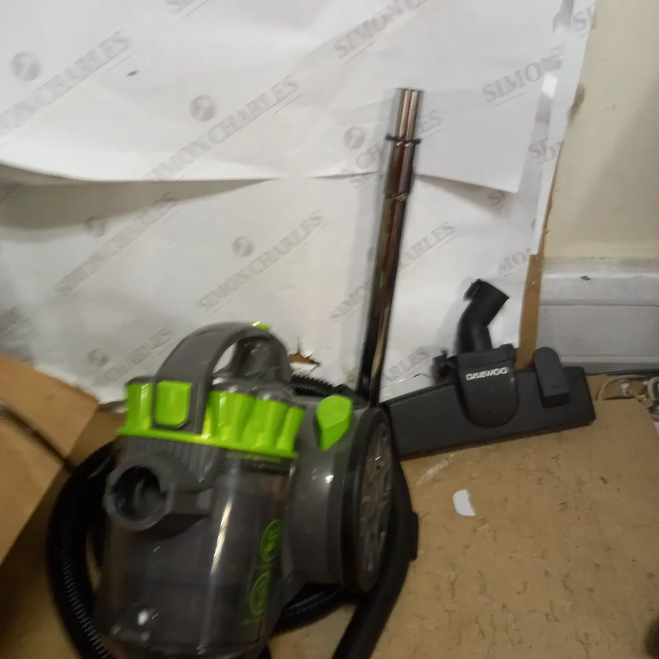 DAEWOO FLR00046, TORNADO BAGLESS VACUUM CLEANER