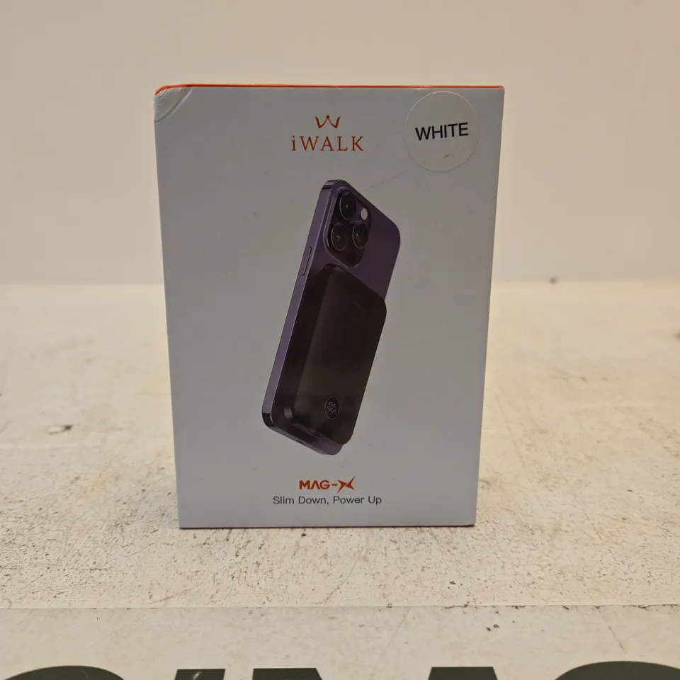 IWALK MAG-X 5000MAH SLIM PORTABLE CHARGER
