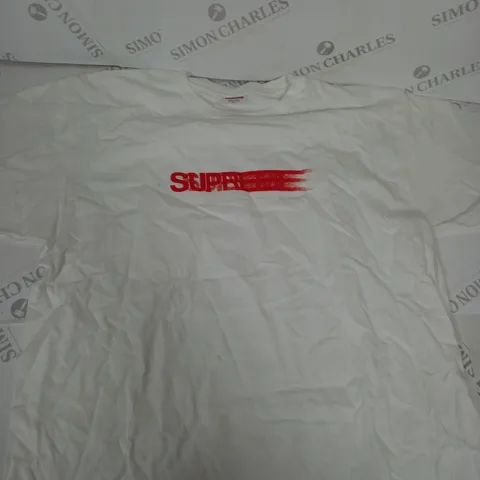SUPREME LOGO GRAPHIC T-SHIRT SIZE XL