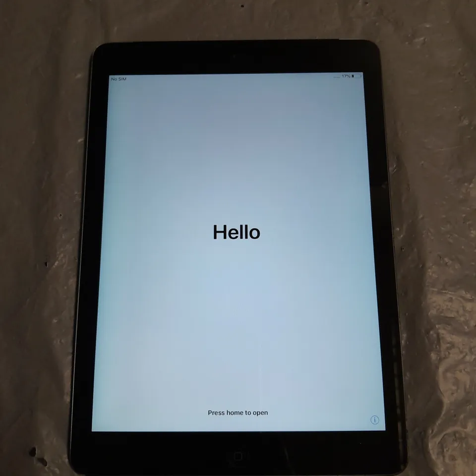 UNBOXED APPLE IPAD AIR CELLULAR IN SPACE GRAY - A1475