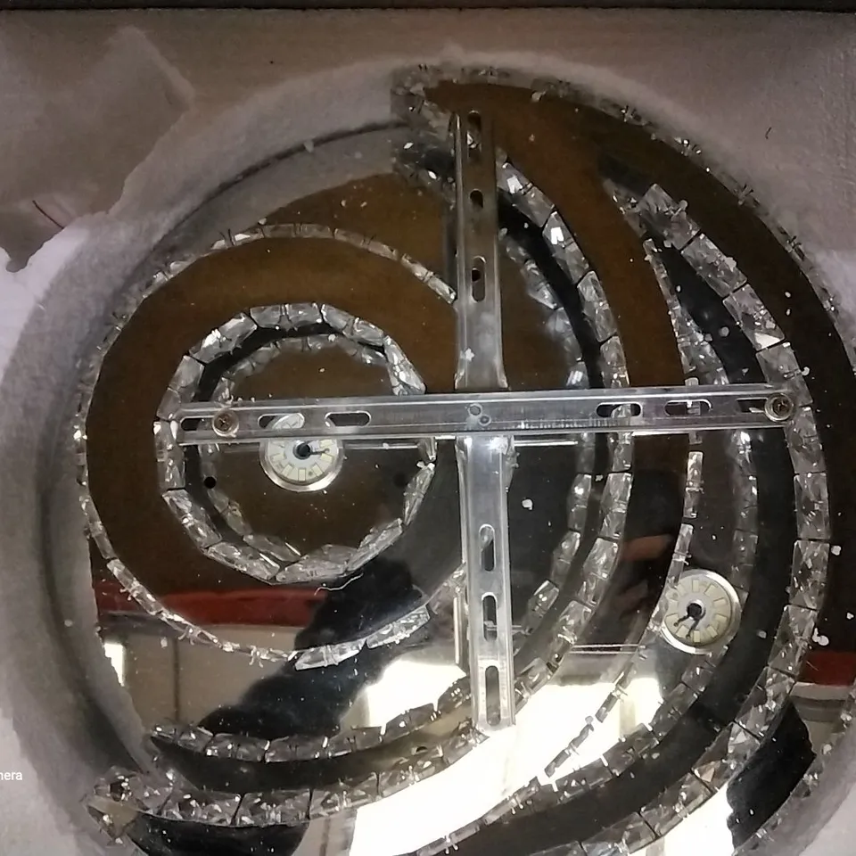 CRYSTAL EFFECT CEILING LIGHT