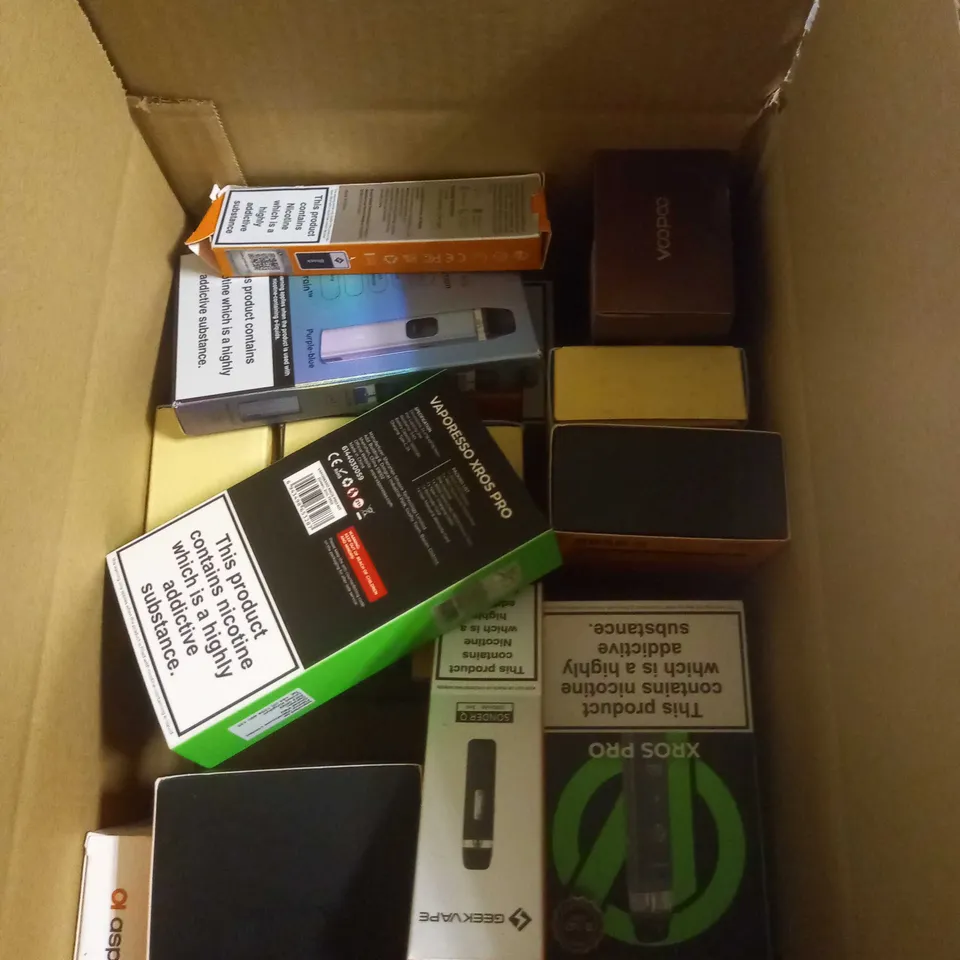 APPROXIMATELY 20 BOXED E-CIGARETTES TO INCLUDE INNOKIN, ASPIRE, VOOPOO ETC