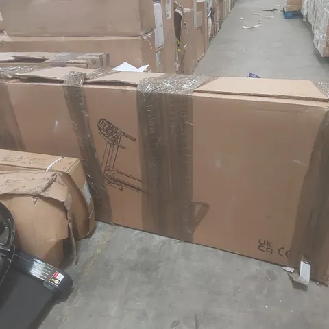 BOXED TREADMILL