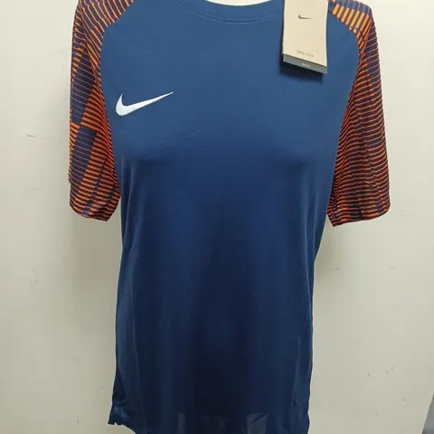 NIKE DRI-FIT SLIM FIT BLUE T-SHIRT - M