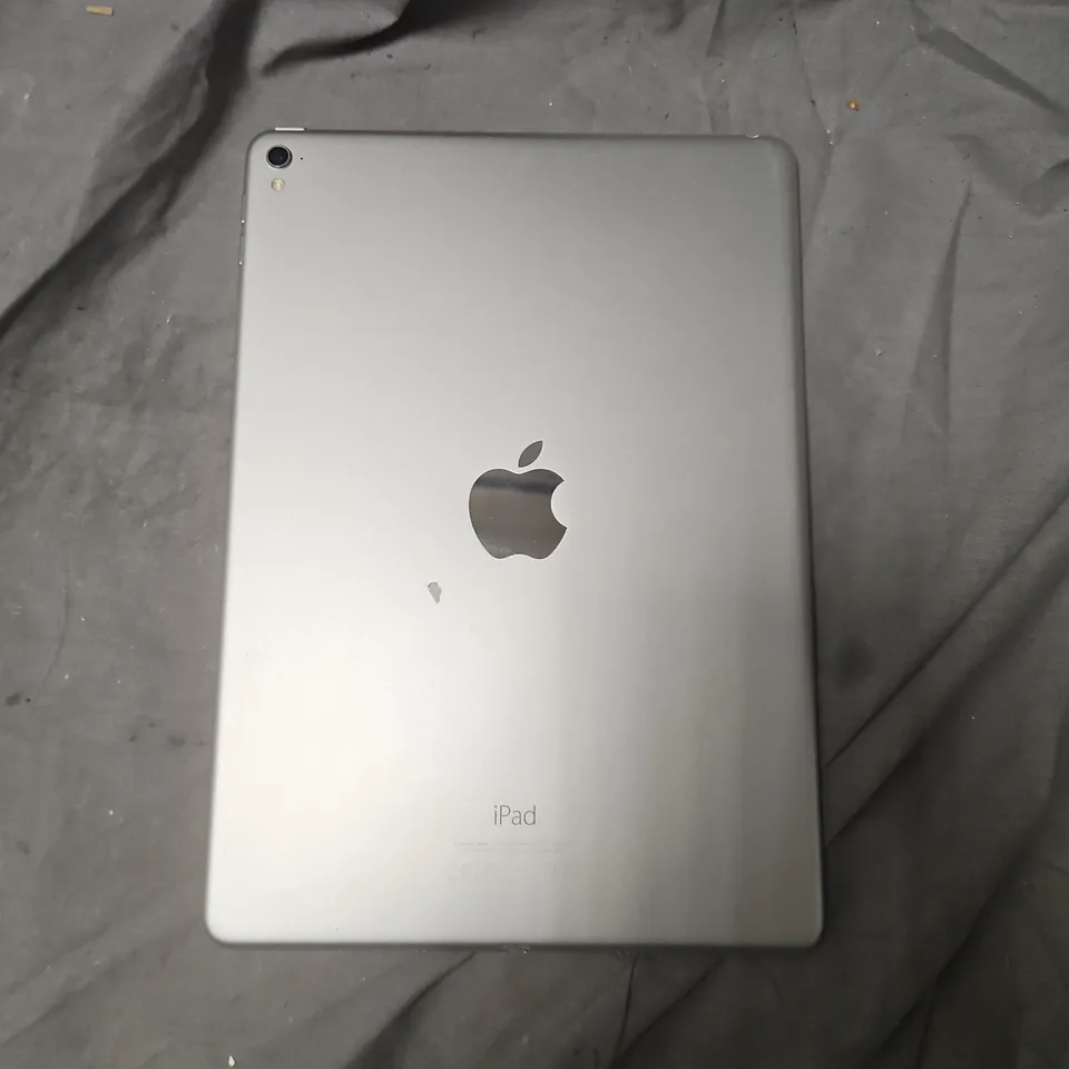 APPLE IPAD PRO (A1673)