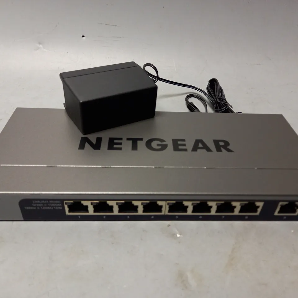 NETGEAR 8-PORT 1G/10G MULTI-GIGABIT ETHERNET UNMANAGED SWITCH