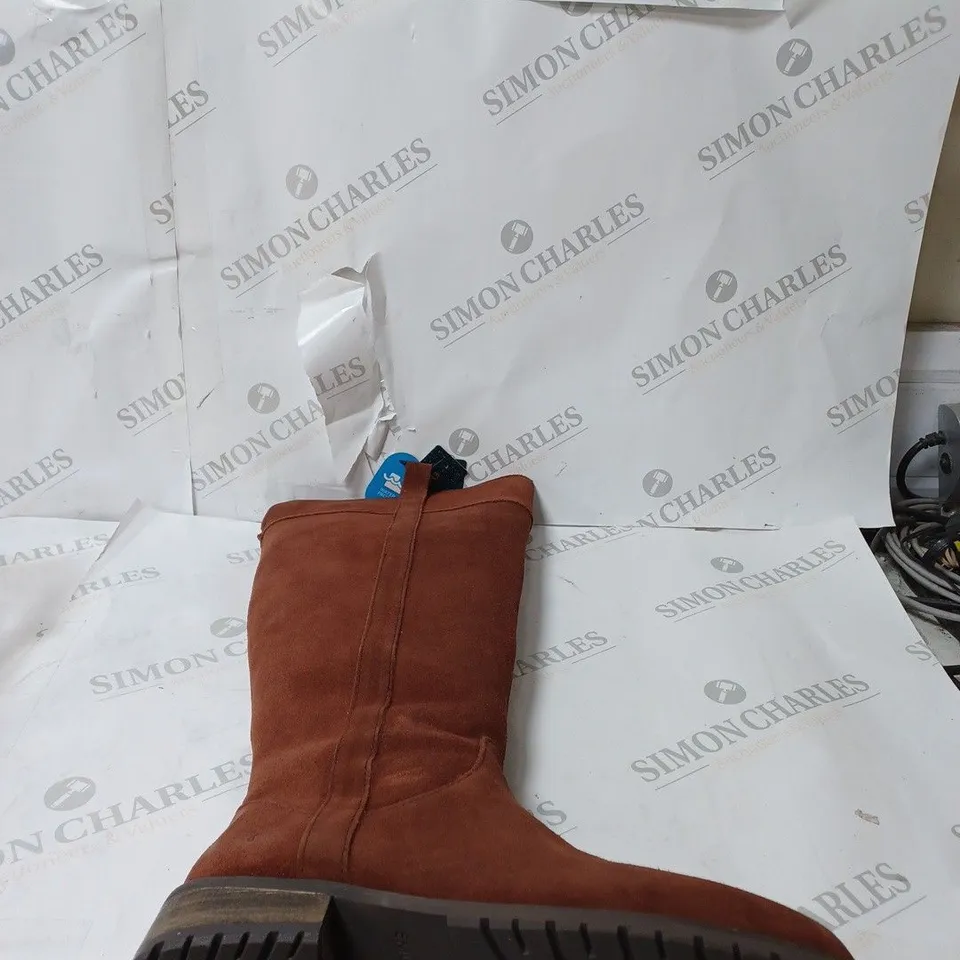 EMU AUSTRALIA HERVEY KNEE HIGH BOOT TAWNY SIZE 6