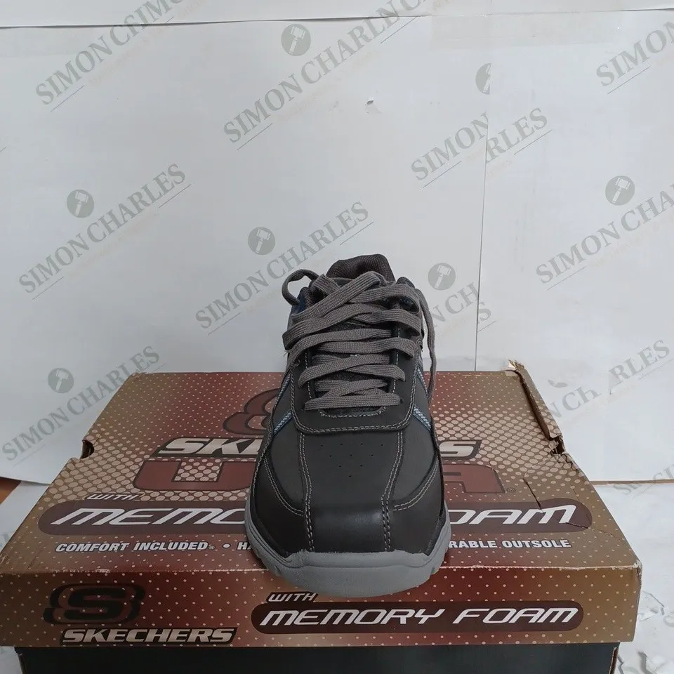 SKETCHERS RUNAWAY PIERCE SHOES IN CHARCOAL - UK 11