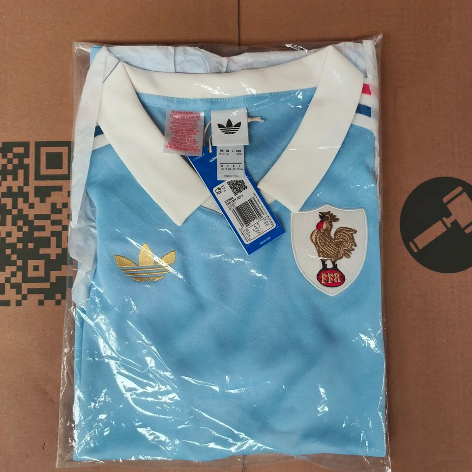 BAGGED ADIDAS FRANCE RUGBY 120 YEARS REPLICA PLAYING JERSEY IN LIGHT BLUE SIZE 15-16 YEARS