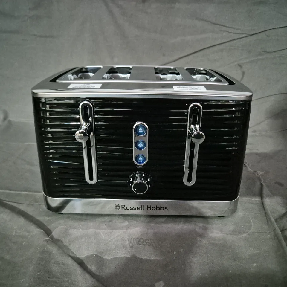 RUSSELL HOBBS 4-SLICE TOASTER – BLACK & CHROME
