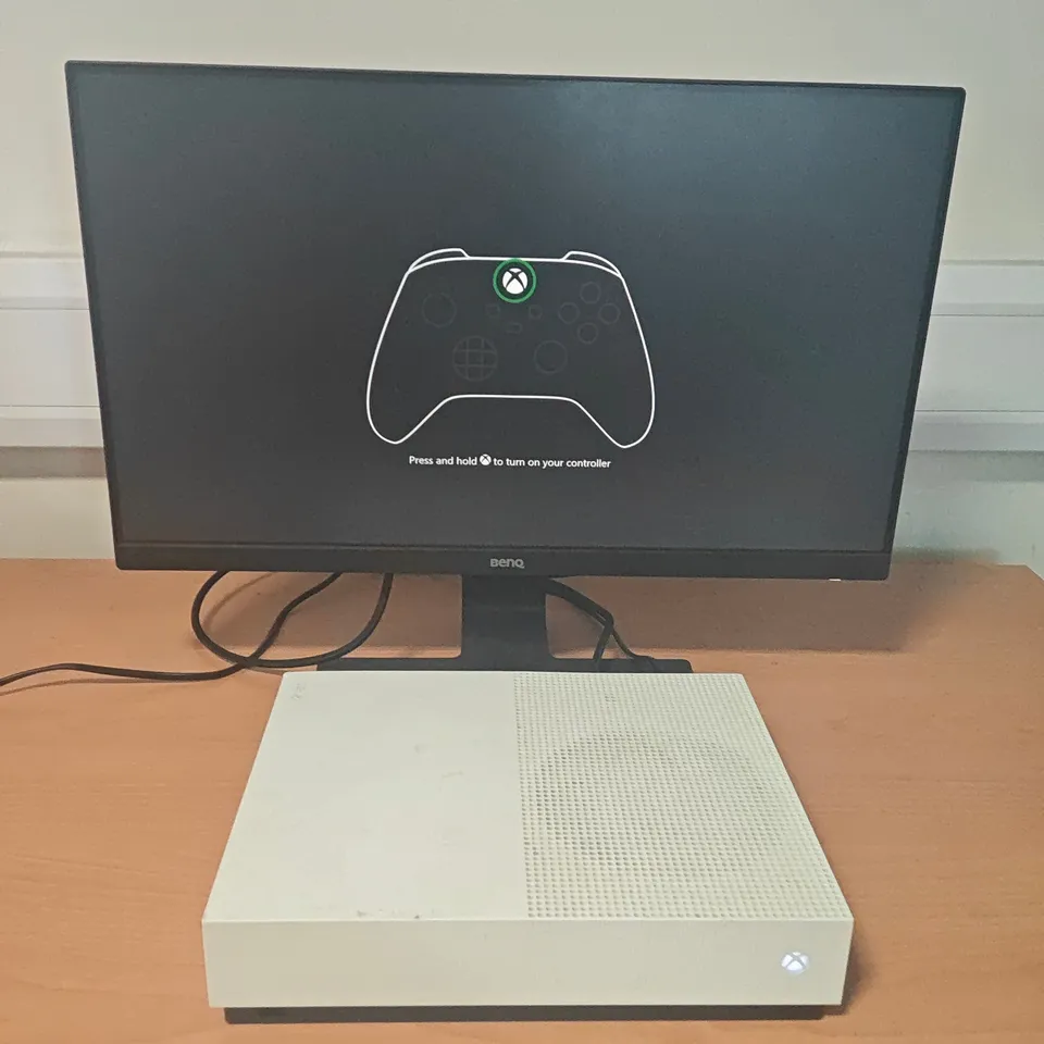 UNBOXED XBOX ONE S ALL DIGITAL EDITION - 1681