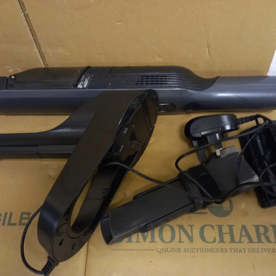 SHARK CORDLESS HANDHELD VACUUM CLEANER