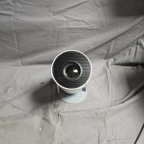 LED PROJECTOR – ULTRA HD HDR, BOXED