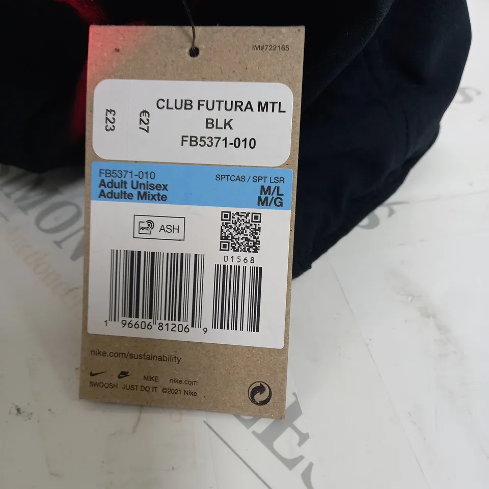 NIKE BLACK LOGO CAP-M/L