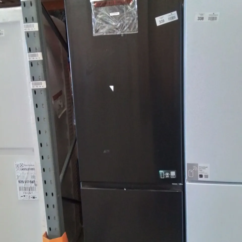 HISENSE RB470N4SFCUK 60CM WIDE, TOTAL NO FROST, C RATING, FREESTANDING FRIDGE FREEZER - BLACK