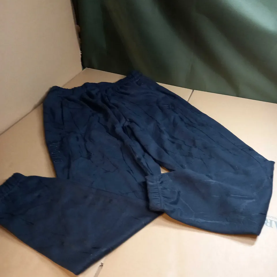 GYMSHARK EMBOSSED SIZE SMALL BLACK JOGGERS