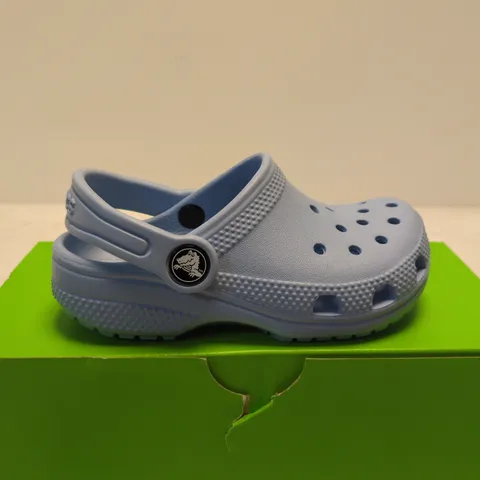 BOXED PAIR OF CROCS CLASSIC CLOG TDLR – KIDS, LIGHT BLUE, UK 9
