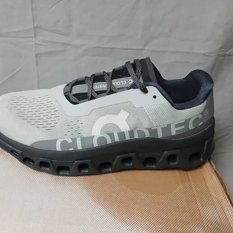 ON RUNNING CLOUD SHOES – MEN'S GREY/WHITE, US 11 (EU45 / UK10.5)