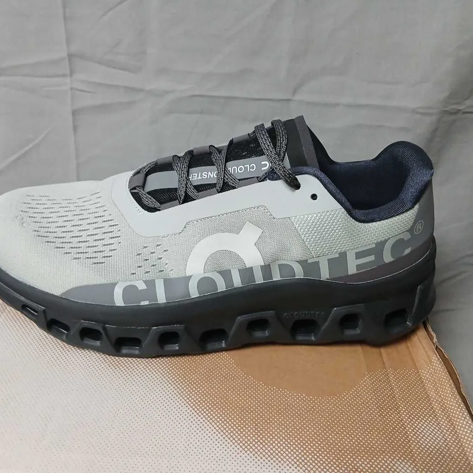 ON RUNNING CLOUD SHOES – MEN'S GREY/WHITE, US 11 (EU45 / UK10.5)