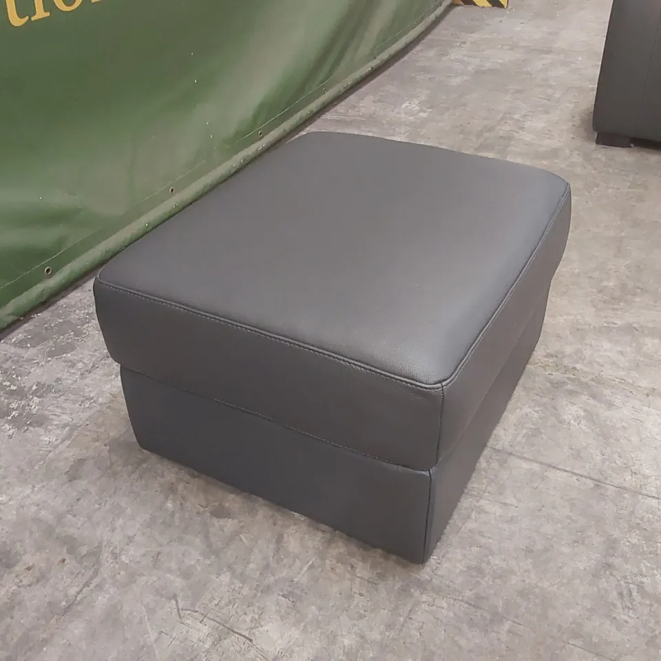 QUALITY DESIGNER ITALIAN MADE GHIRLANDAIO LEATHER STORAGE FOOTSTOOL