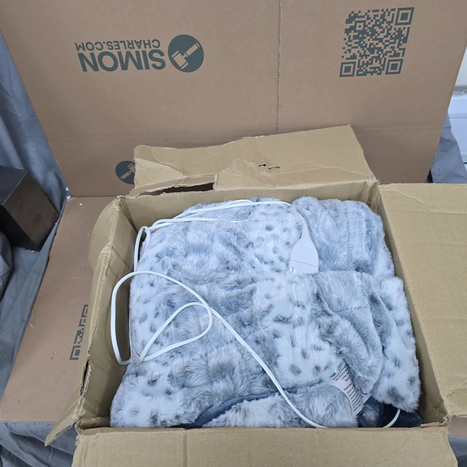 COZEE HOME PRINT FAUX FUR ANF VELETSOFT THROW