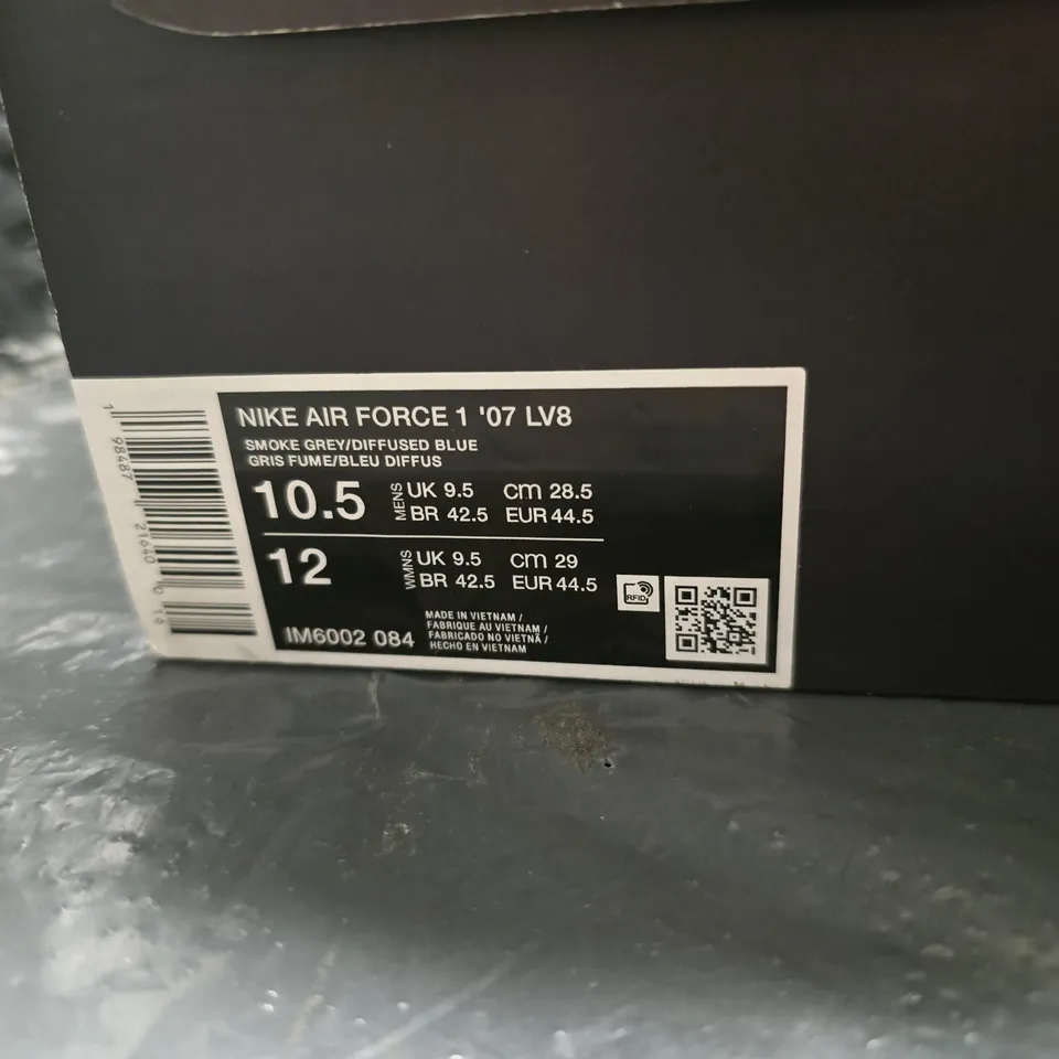 NIKE AIR FORCE 1 '07 LV8 SNEAKERS – SMOKE GREY / DIFFUSED BLUE SIZE 9.5