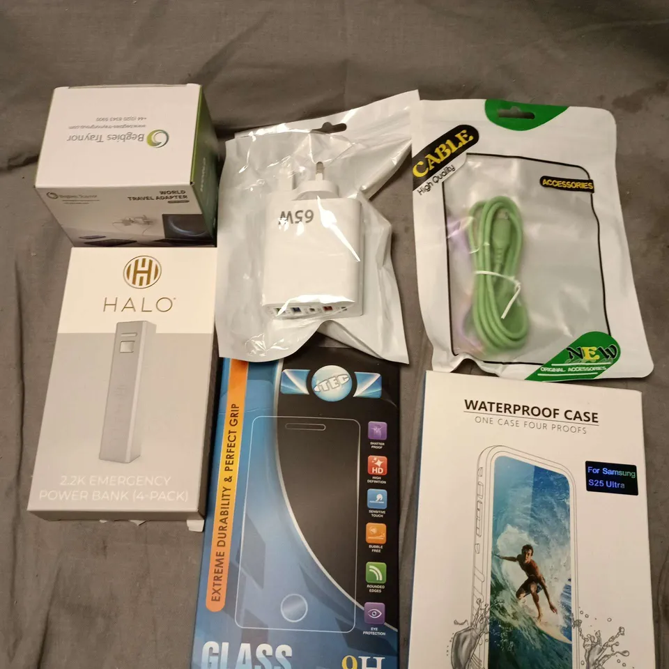 APPROXIMATELY 20 ASSORTED SMARTPHONE ACCESSORIES TO INCLUDE CHARGING CABLES, POWERBANKS, PHONE CASES ETC 