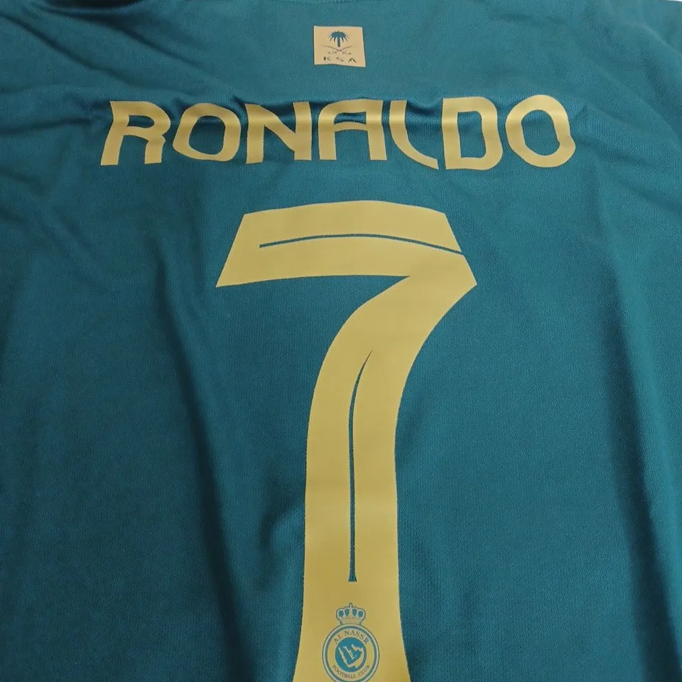 AL-NASSR RONALDO SHIRT SIZE XL 