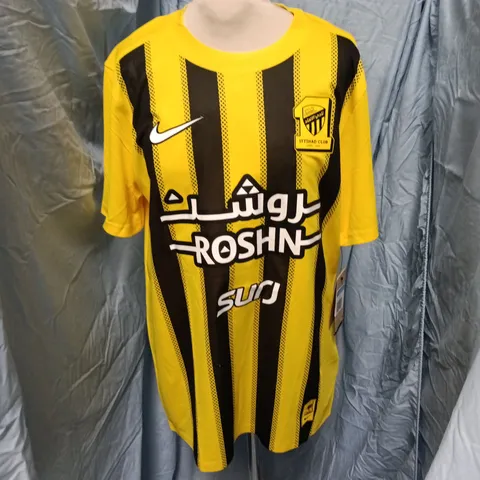 NIKE MEN'S ITTIHAD CLUB FOOTBALL JERSEY – YELLOW & BLACK STRIPES, SIZE M