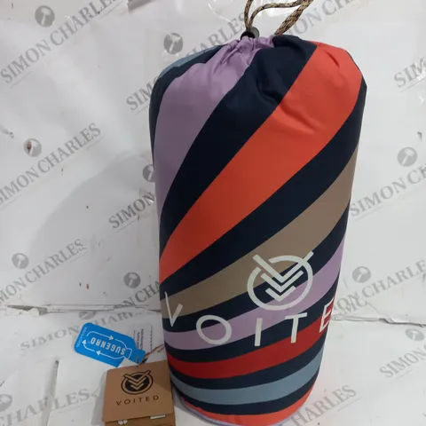 VOITED CLASSIC PILLOW CASE BLANKET