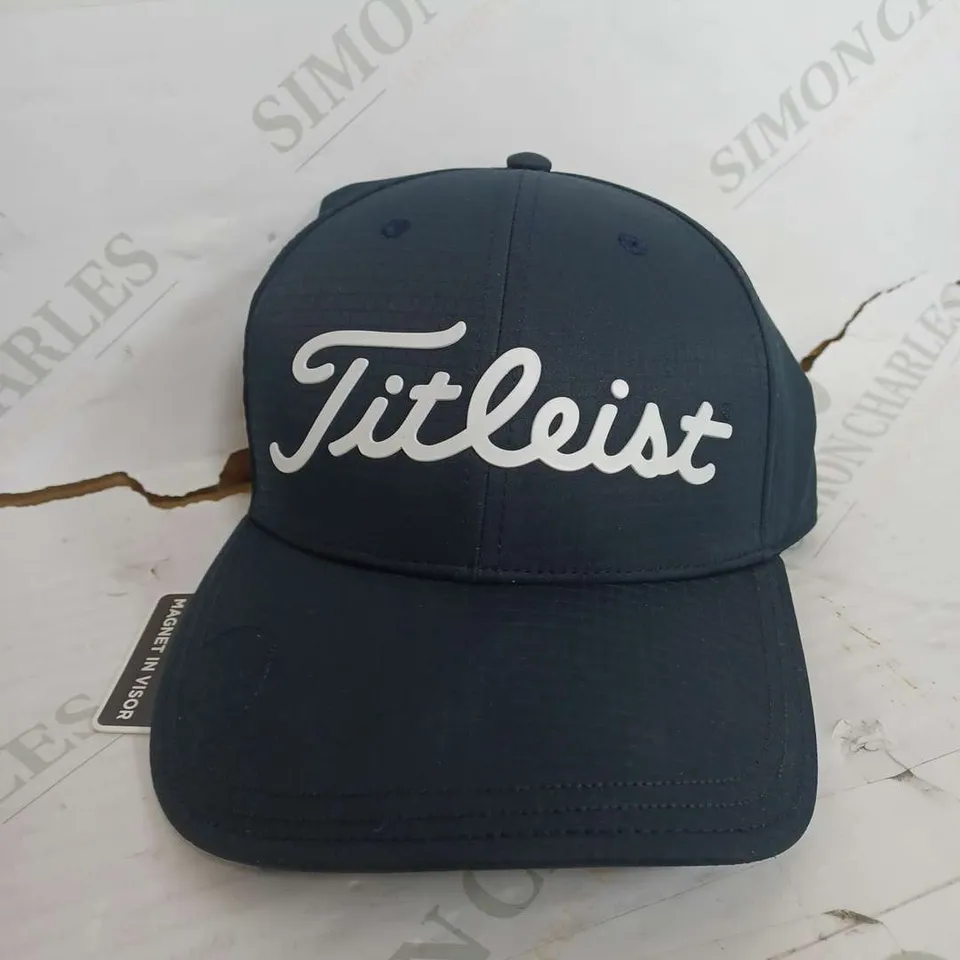 TITLEIST PERF BALL NAVY HAT 