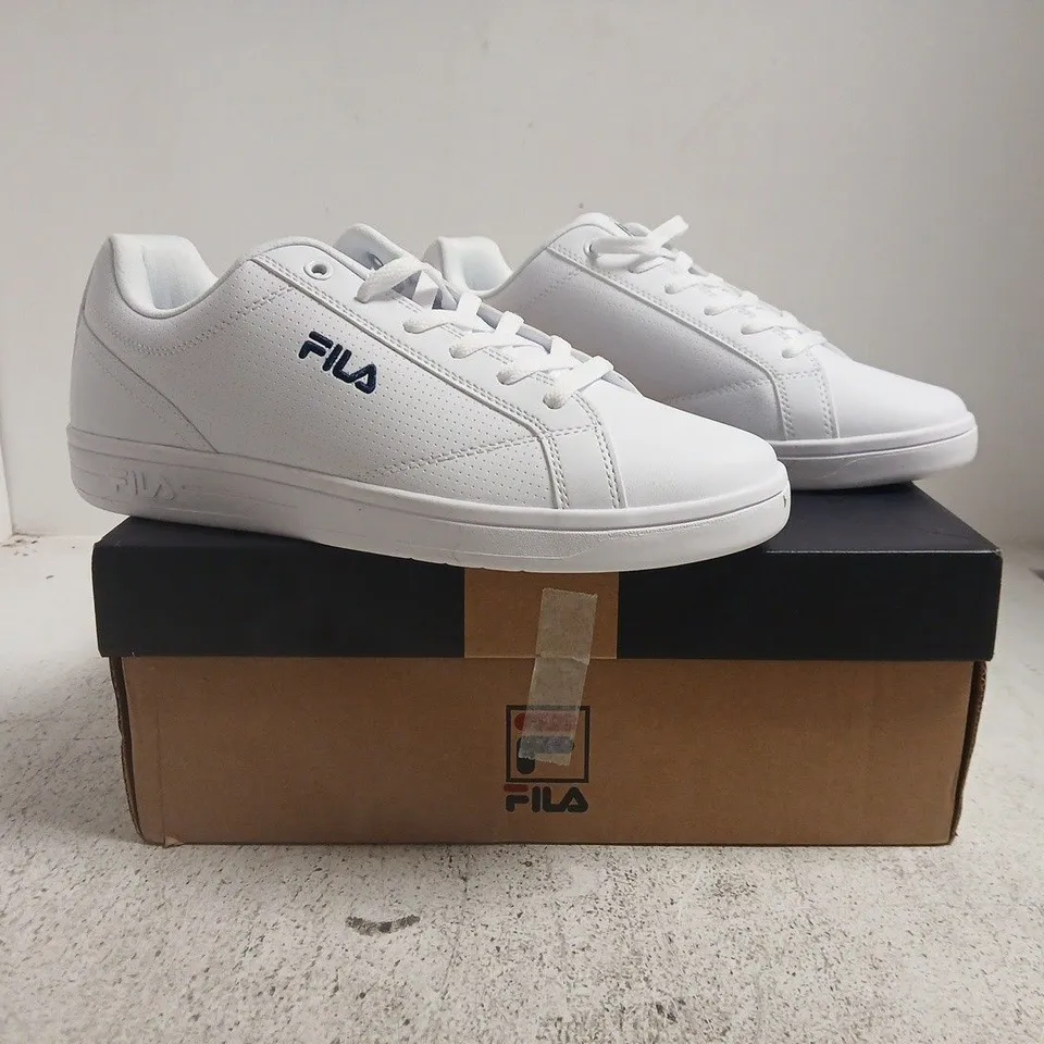 BOXED PAIR OF FILA TRAINERS IN WHITE SIZE UK 8