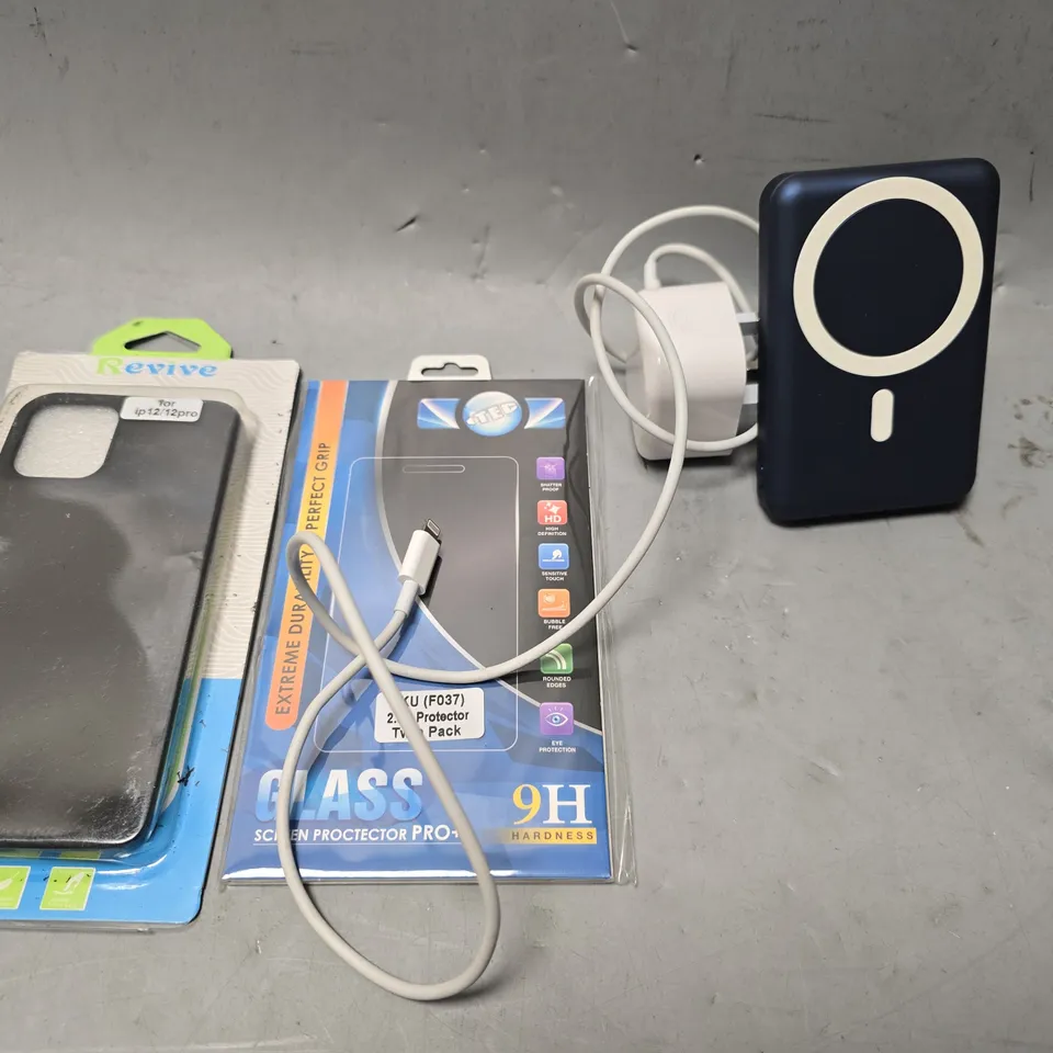 APPROXIMATELY 10 ASSORTED ITEMS TO INCLUDE - POWER BANK , LIGHTNING PLUG , REVIVE PHONE CASES ETC