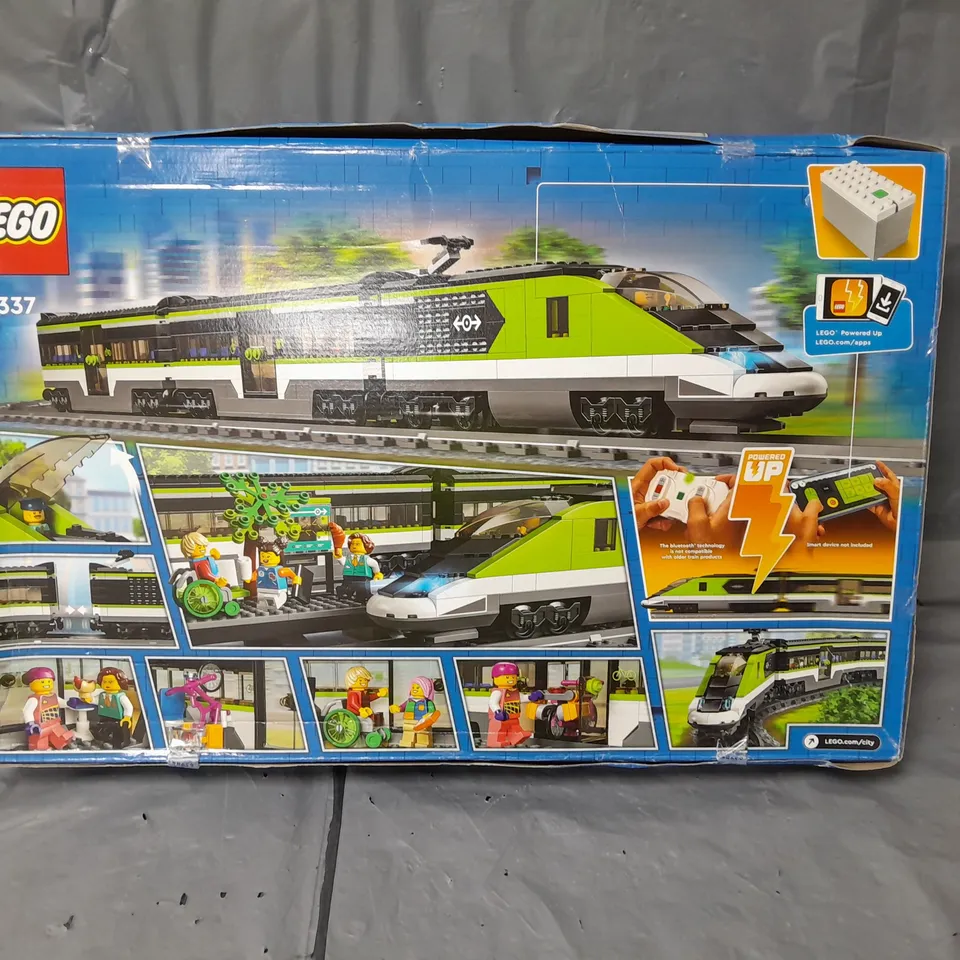 BOXED LEGO CITY EXPRESS PASSENGER TRAIN 60337 7+