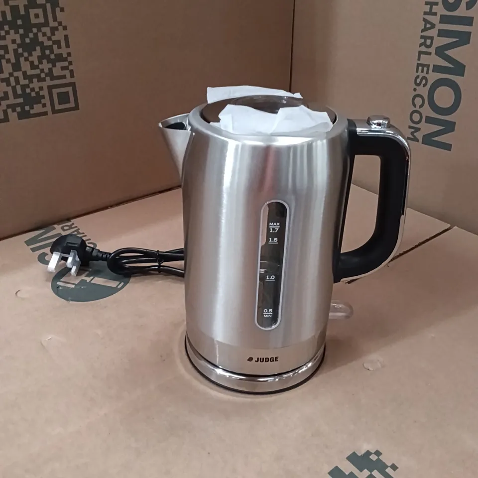 BOXED JUDGE CORDLESS KETTLE