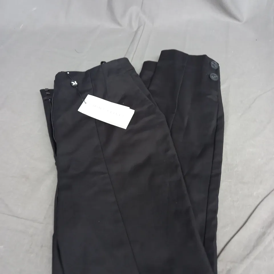 MINT VELVET BLACK SLIM CAPRI TROUSERS SIZE 10R