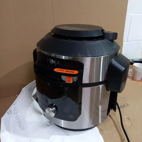 BOXED NINJA FOODI SMARTLID MULTI COOKER
