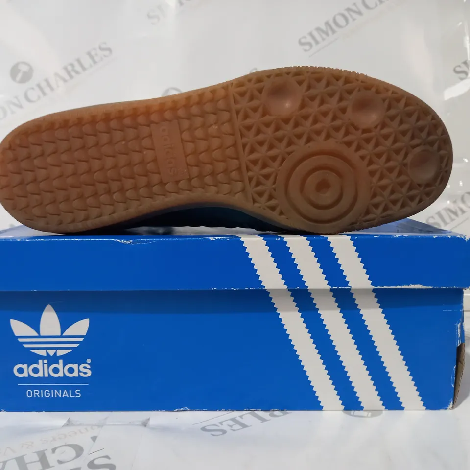 BOXED PAIR OF ADIDAS SAMBA W SHOES IN TEAL UK SIZE 6
