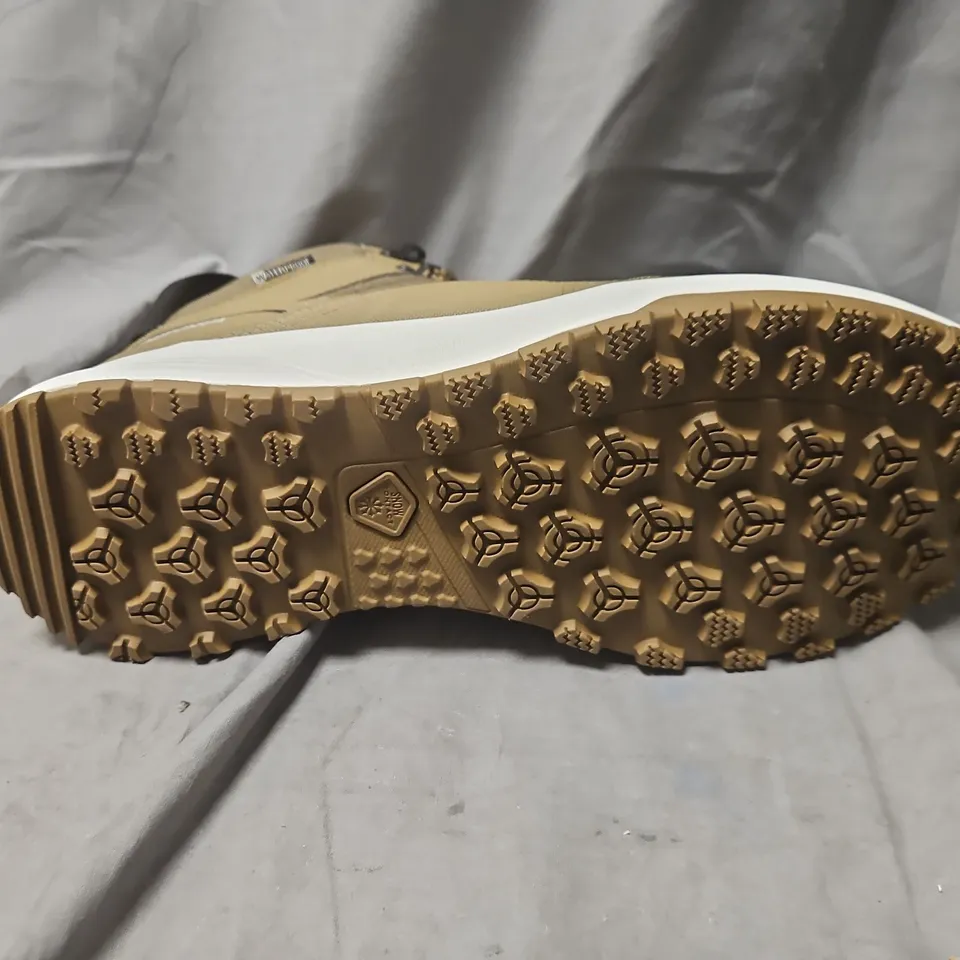 QUECHUA WATERPROOF HIKING BOOTS – UK 10.5 (EU 45)