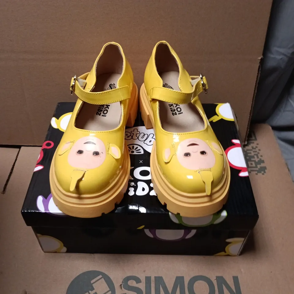 BOXED PAIR OF KOI KIDS LA LA TELETUBBIES KIDZ MARY JANES - UK KIDS SIZE 1