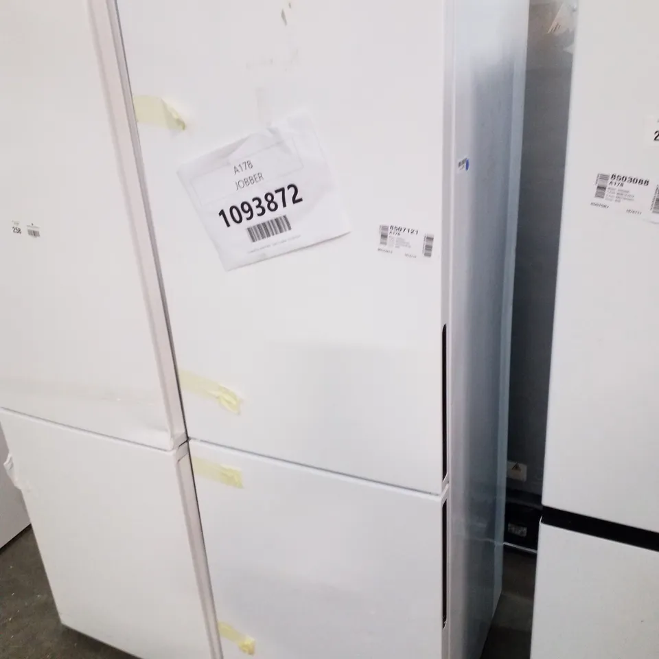 HOOVER FREESTANDING FRIDGE FREEZER WHITE - UNPROCESSED RAW RETURN