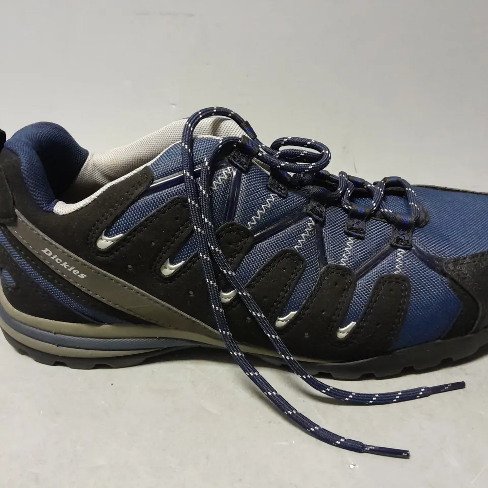 PAIR OF DICKIES STEEL TOE CAP TRAINERS IN NAVY - SIZE 11