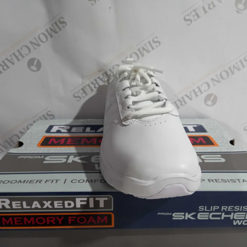 SKECHERS WORK SLIP RESISTANT WHITE SIZE 6