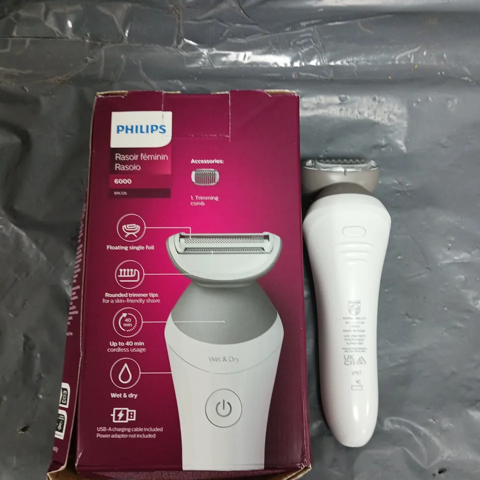 PHILIPS SERIES 6000 WET & DRY LADY SHAVER WITH 1 ATTACHMENT BRL126/00 RRP £39.99