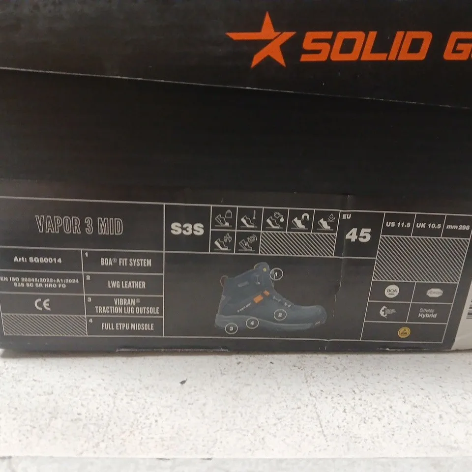 SOLID GEAR VAPOR 3 MID HIKING BOOTS – UK 10.5 (EU 45), BLACK/GREY WITH ORANGE ACCENTS