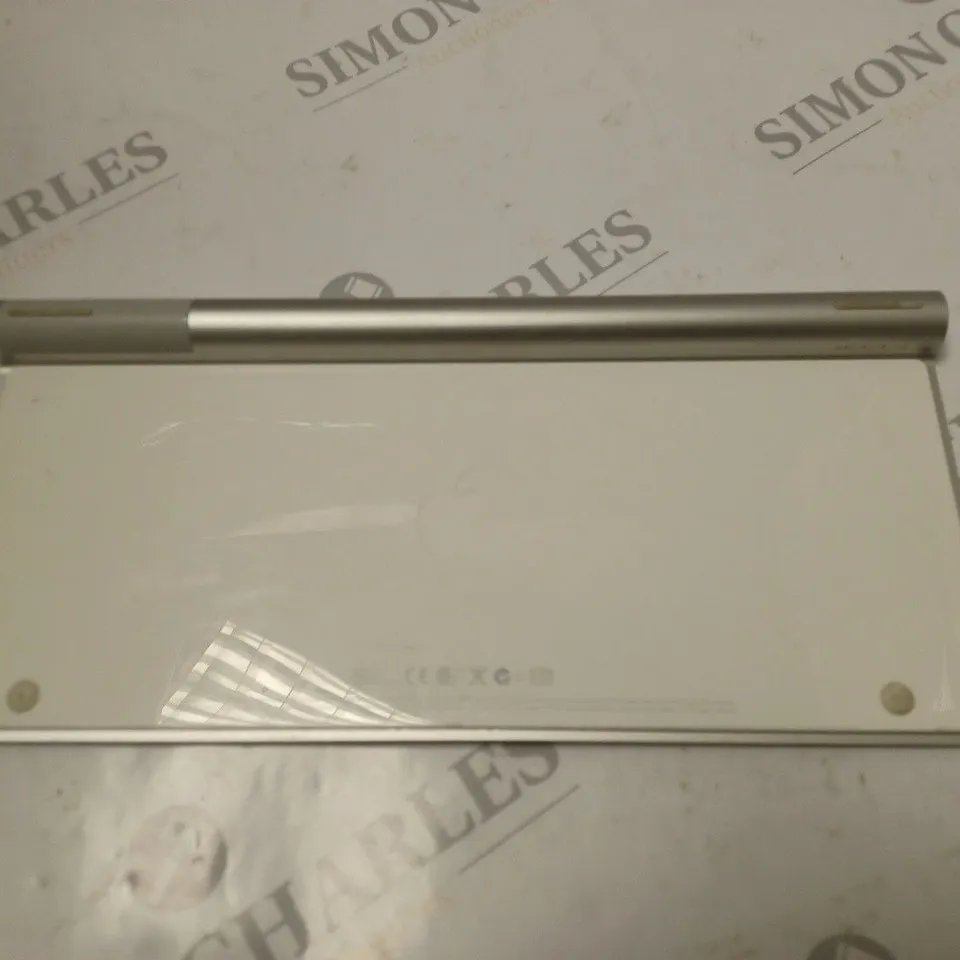 APPLE WIRELESS KEYBOARD - A1255