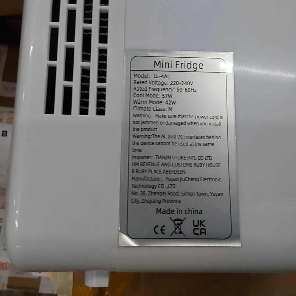 BOXED ATRAVESAR COLD-WARM MINI ELECTRONIC REFRIGERATOR  (1 BOX)