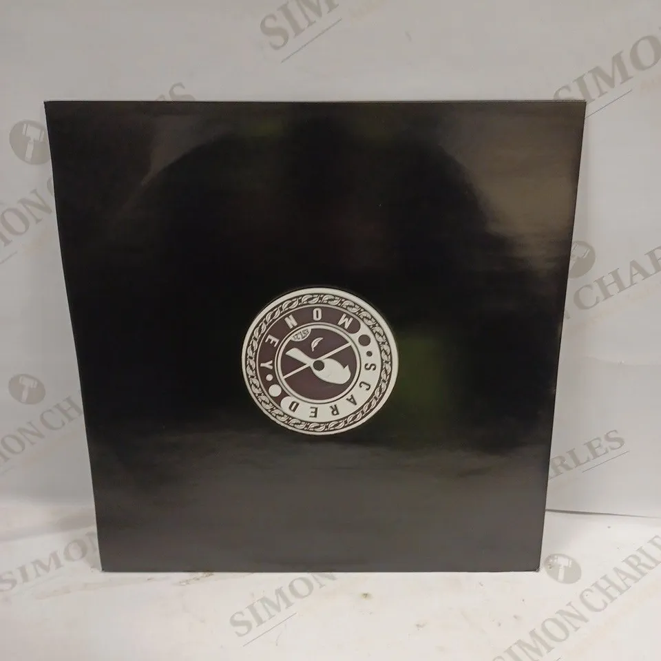 BOX TO CONTAIN APPROX. 10 X ASSORTED MUSIC VINYL'S. ARTISTS VARY