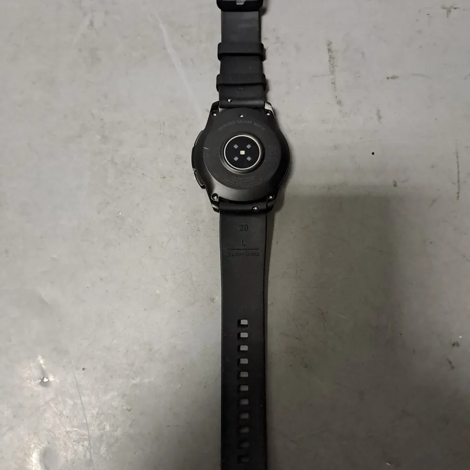 SAMSUNG GALAXY WATCH SM-R810